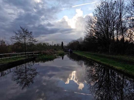 Poole Aqueduct Visitor Mooring